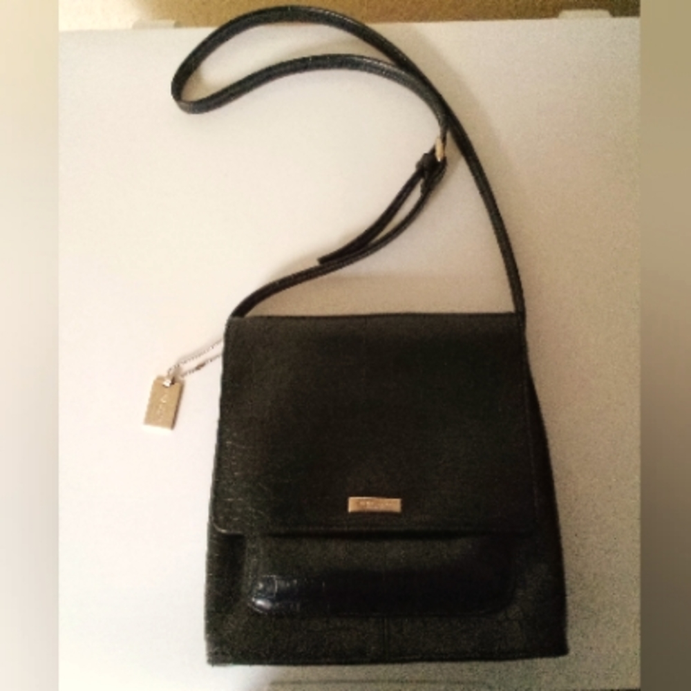 Nine West Accessories Small Black Croc Style Purse 👛